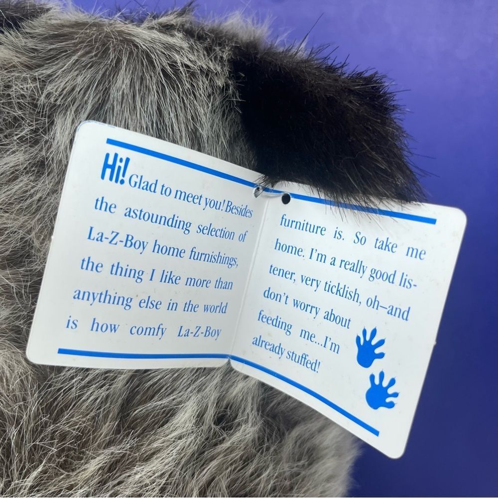 LA-Z-BOY 12” Raccoon Promotional Plush NWT - Picture 6 of 10
